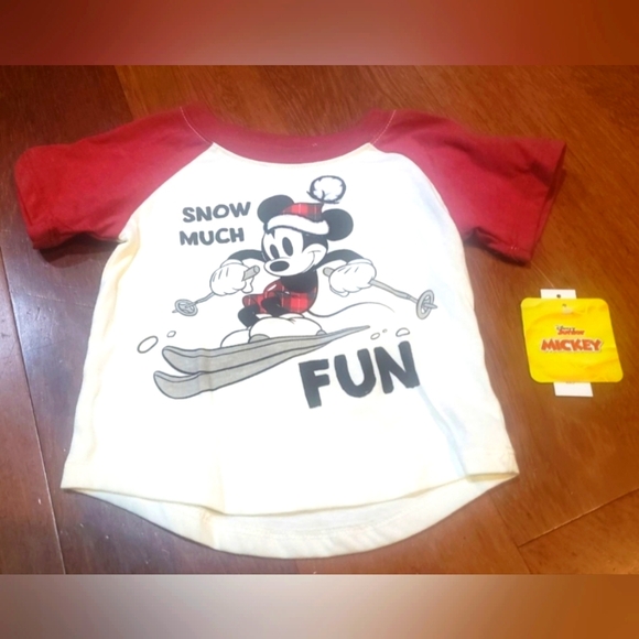 🌻 Disney Christmas Mickey Skiing‎ "Snow Much Fun" Baby Boy Shirt Size 18mos NWT - Picture 3 of 6
